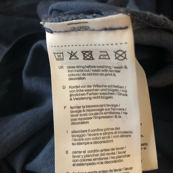 Modern navy turtleneck - Picture 6 of 6